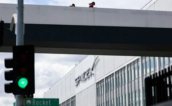 SpaceX SpaceX